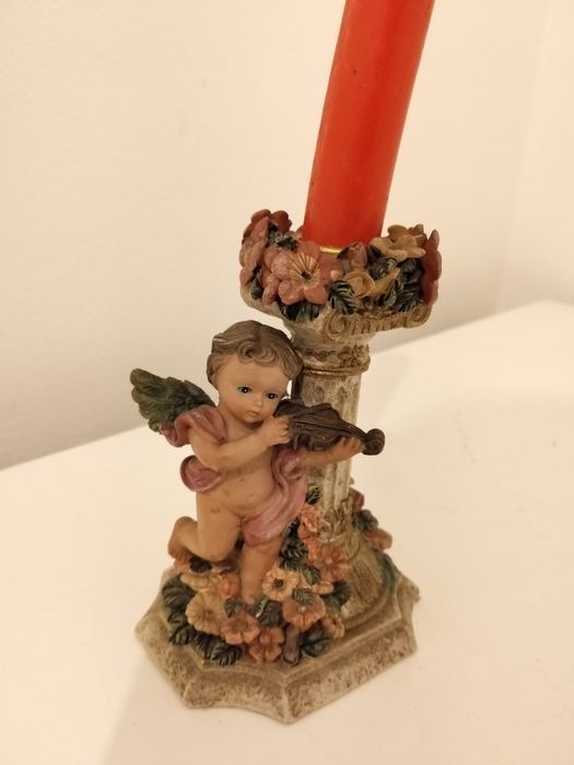 Castiçais com as velas