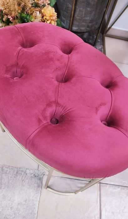 Banqueta Oval em Metal e Veludo ( Exposição )