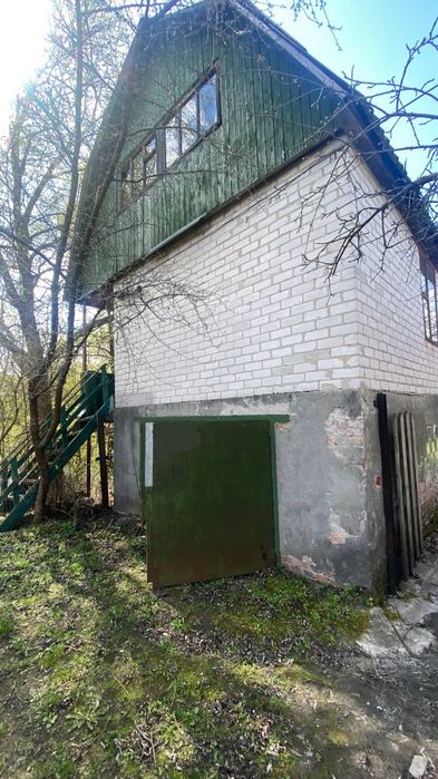 Продам дачу біля водойми