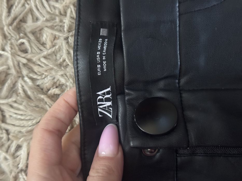 Zara шкіряні штани