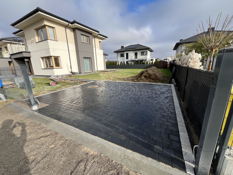 Ukladanie kostki brukowej