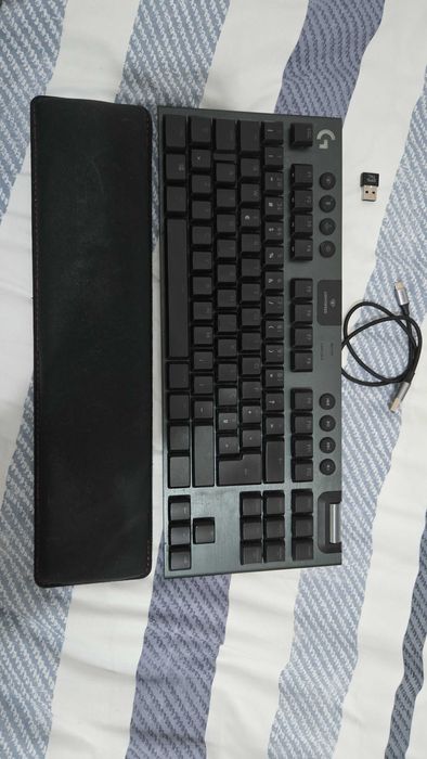 Teclado Logitech G915 TKL