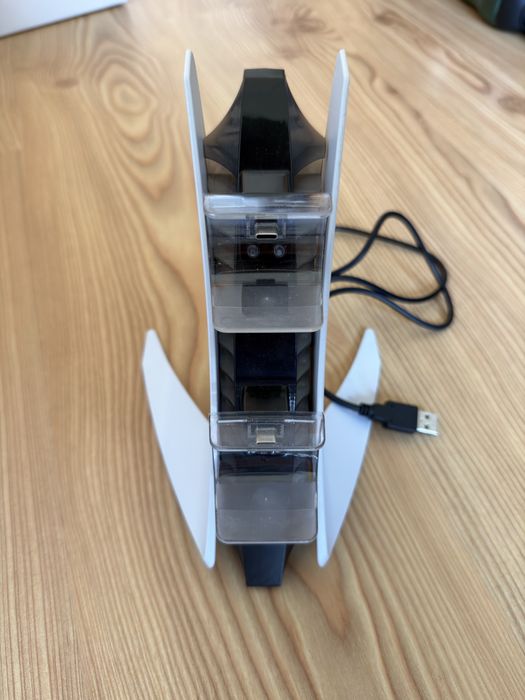 Charging Dock PS5 Controllers