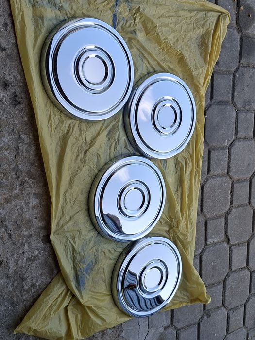 Nowe orginalne kołpaki fiat 125p