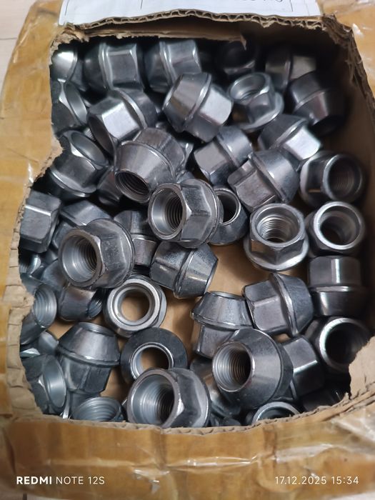 Значки тесла Tesla Model Y, model 3 model S на капот на багажник ляду