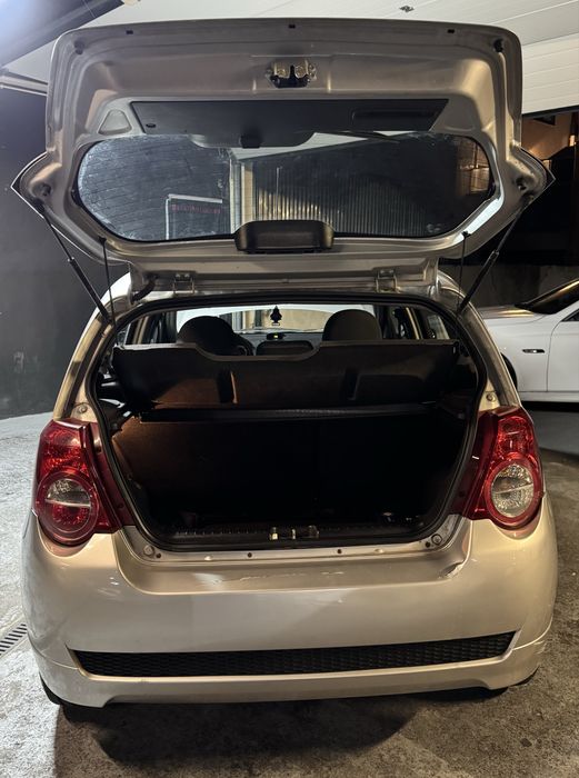 Chevrolet Aveo - Gasolina - Apenas 120 Milkm