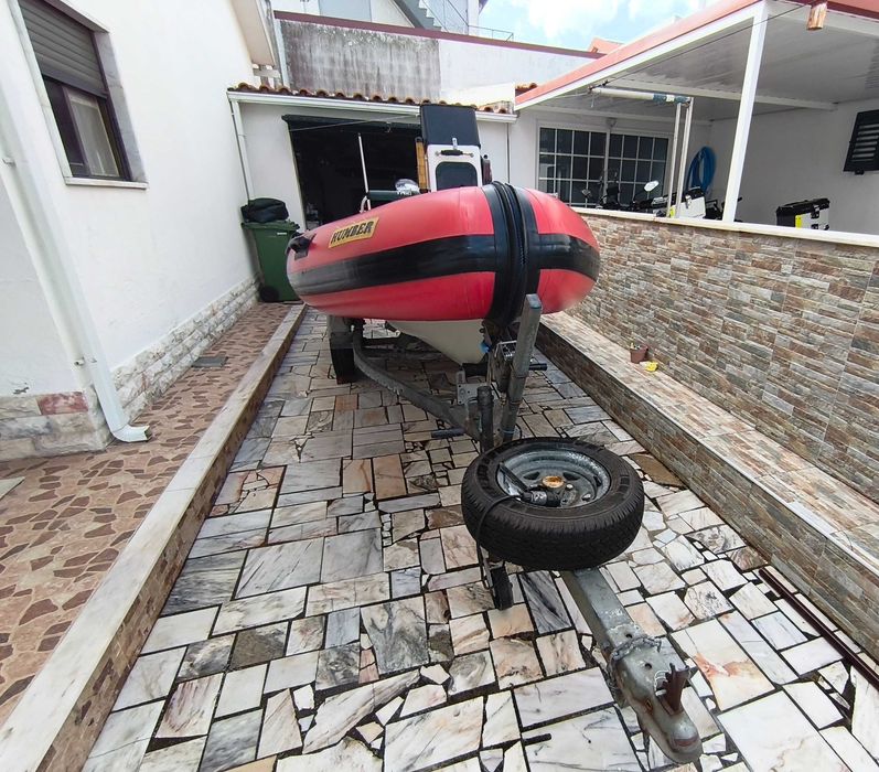 Semi-rígido Humber 4,50 m motor  50 CV a 2 T registado em classe 4