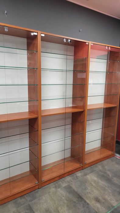 Gablota sklepowa 200x80x34 szklane półki szklane drzwiczki