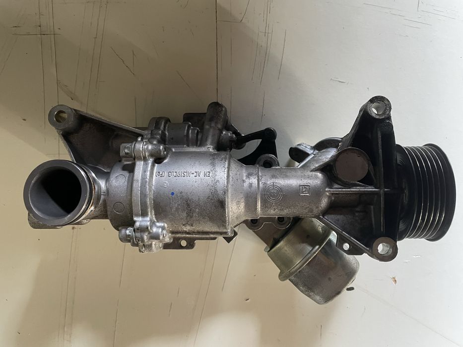 Pompa wody Mercedes 1.6 CGI 156PS M274