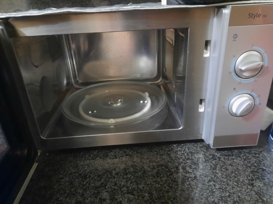 Microondas Taurus para peças
