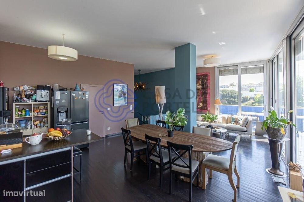 Excelente apartamento T5 rua de Serralves !Penthouse ! Terraço , 4 lug