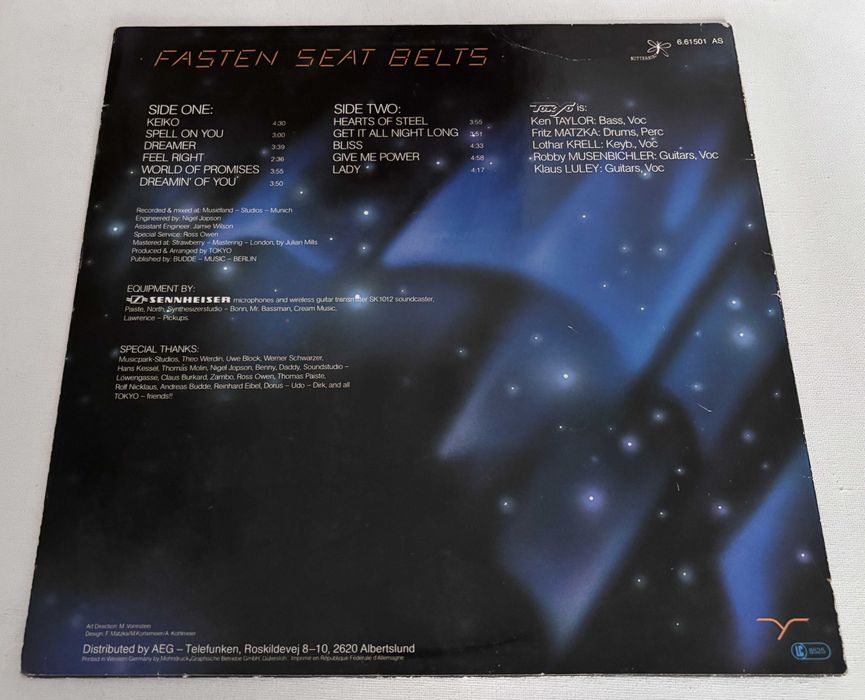 Tokyo – Fasten Seat Belts