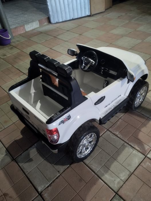 Дитячий Електромобіль Ford Ranger 4X4