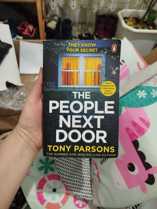 Тоні Парсонс The People Next Door, Tony Parsons, Люди по сусідству