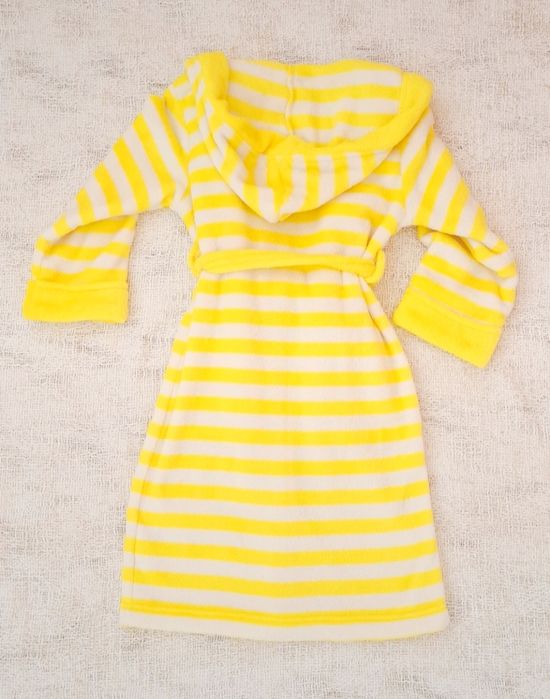 Robe branco às riscas amarelas