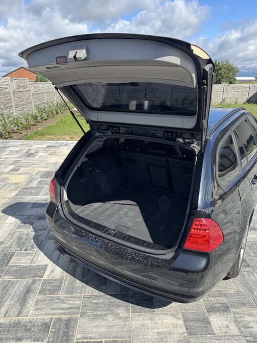Bmw e91 320d 184km nowy rozrząd automat xeonon skora super stan navi