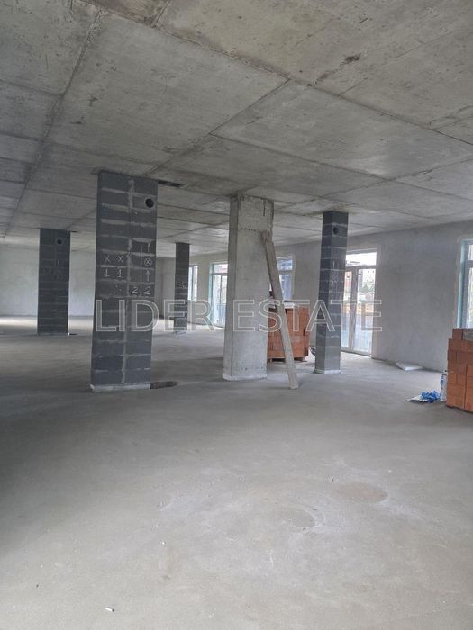 Центр|Оренда комерційного приміщення|фасад| Ужгород|