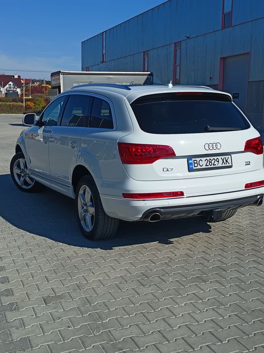 Audi Q7  2014r. 3,0D