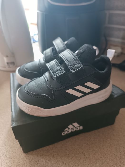 Buciki Adidas rozm. 21