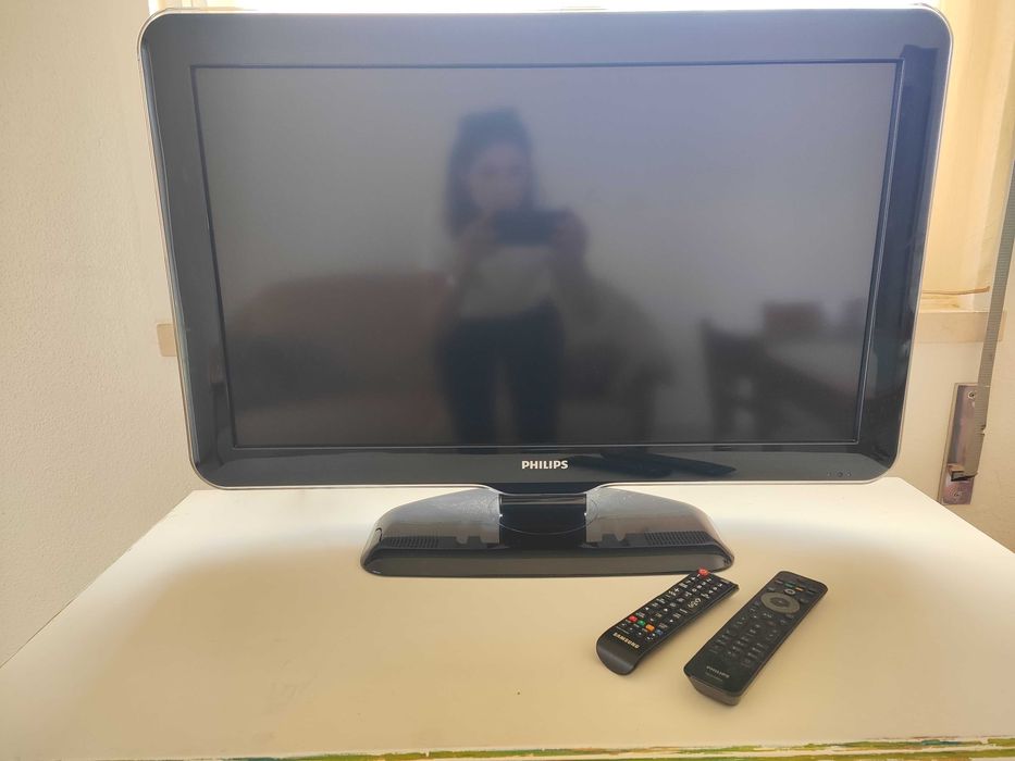 TV LCD Phillips  32PFL5604H/12