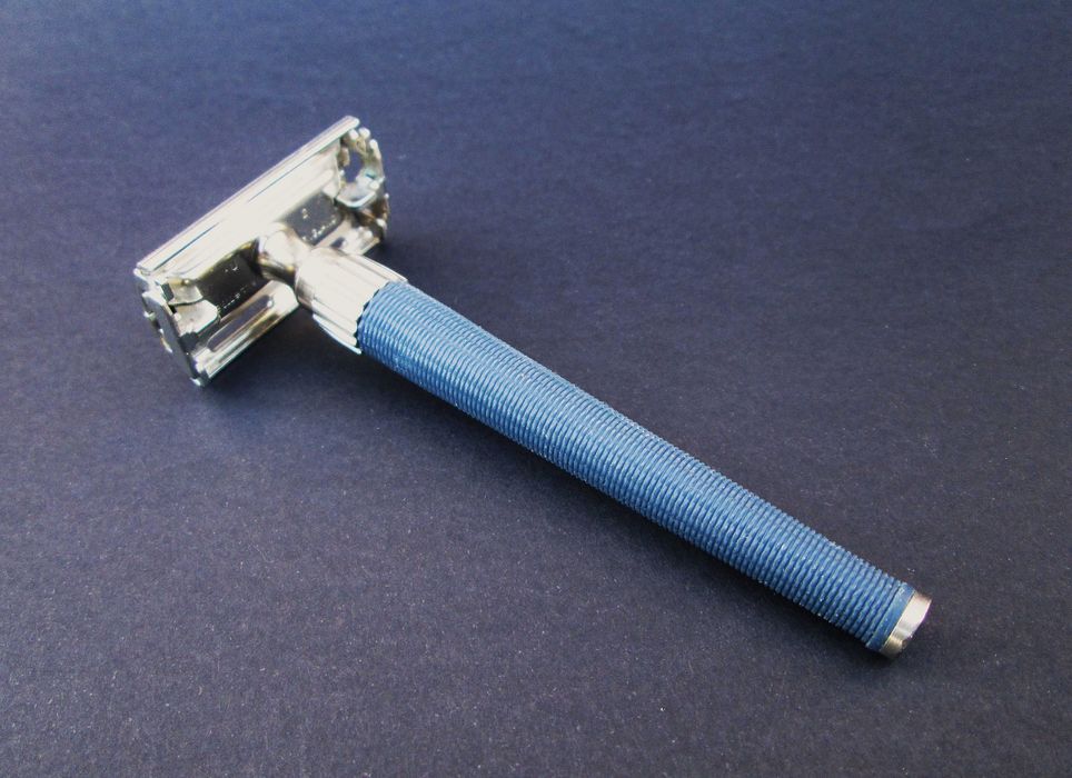 1974 (U2) GILLETTE Super Slim Twist Maquina de Barbear com Lamina