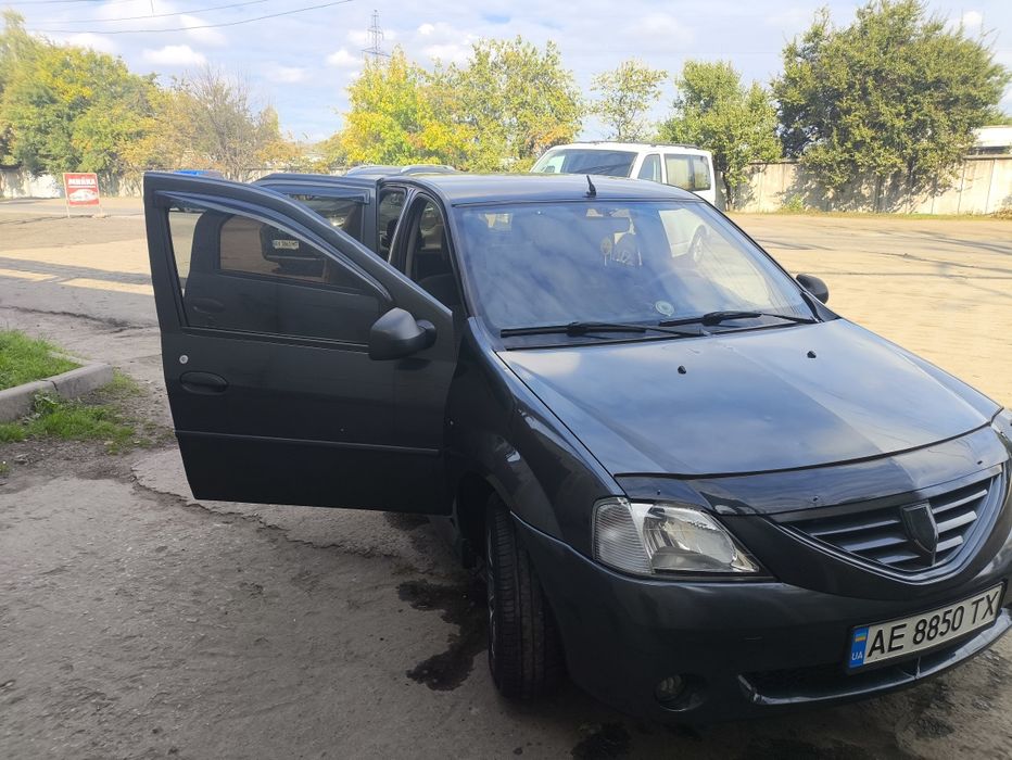 Продам "Дачу логан"
