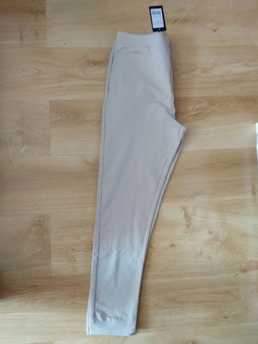 Spodnie dresowe. Rozmiar M