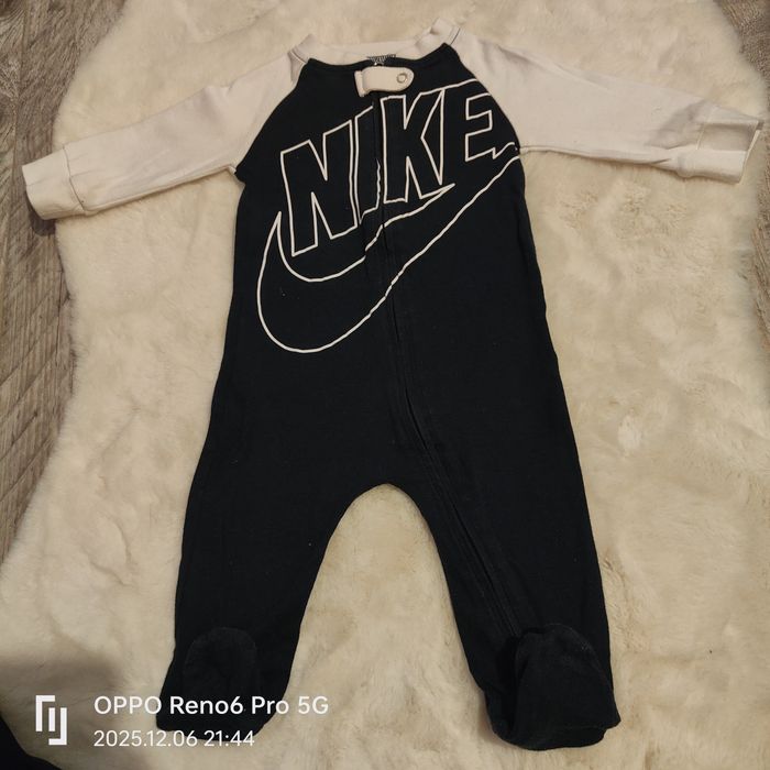 Pajacyk unisex Nike 6m