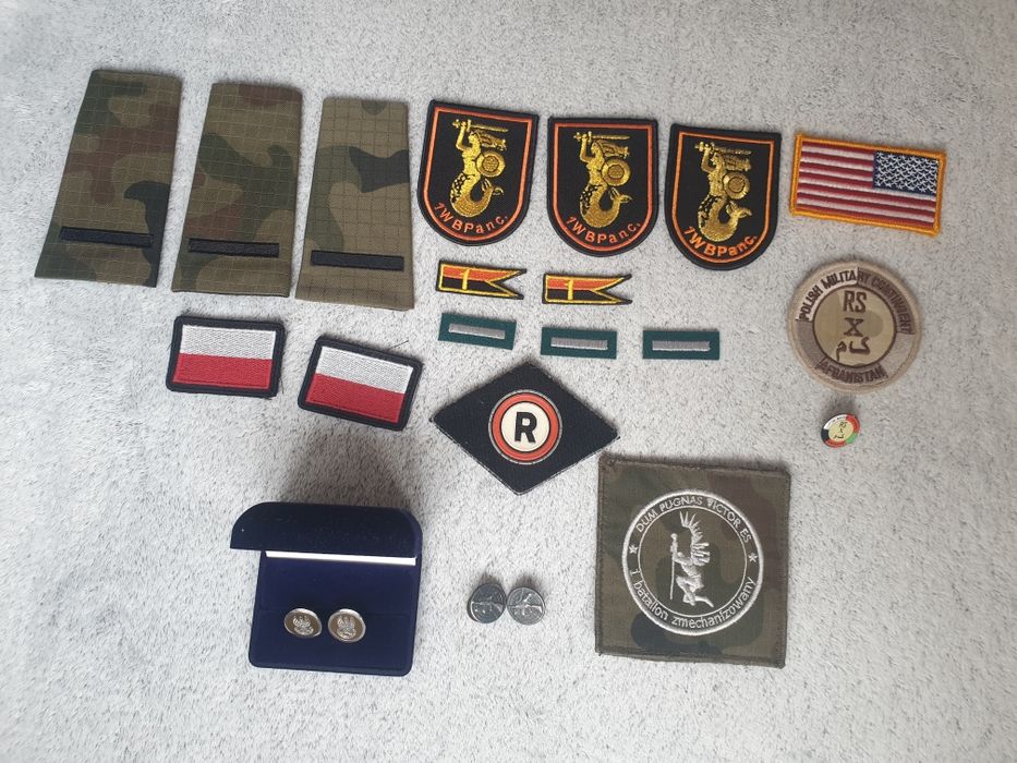 Naszywki spinki korpusówki wojskowe militaria kolecje unikaty antyki
