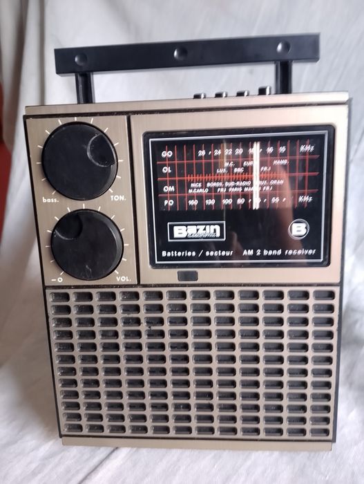 Rádio portátil, Bazin