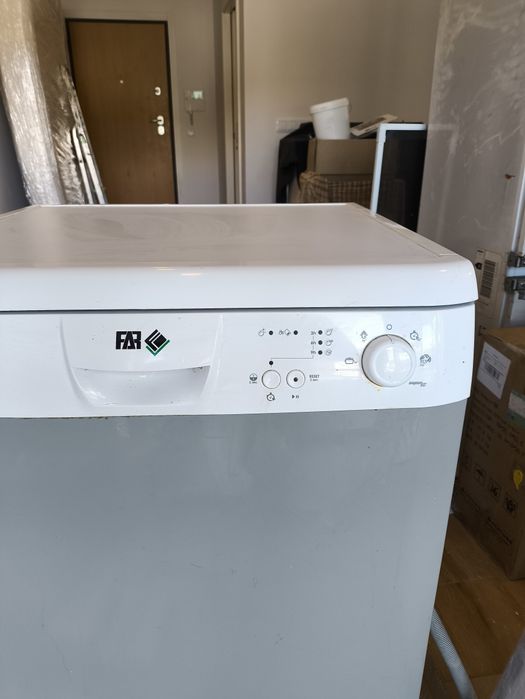 Máquina de lavar louça