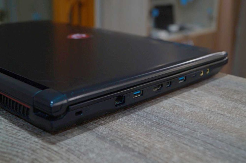 ГАРАНТІЯ MSI (17"/i7-7700HQ/RAM 8гб/SSD 256гб/HDD 1тб/GTX 1050)TVOYO