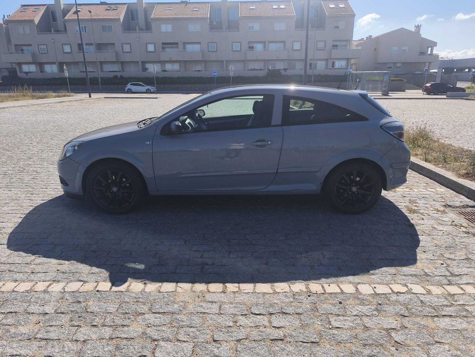 Opel Astra GTC 1.3 cdti