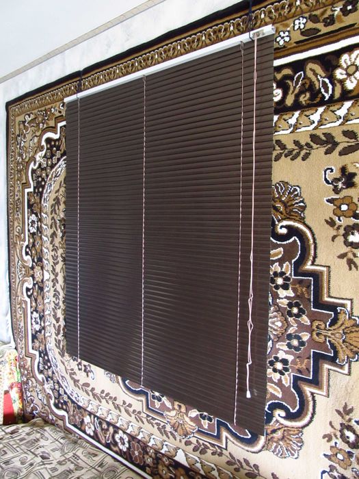 Жалюзи алюминиевые, оконные 122 х 135см