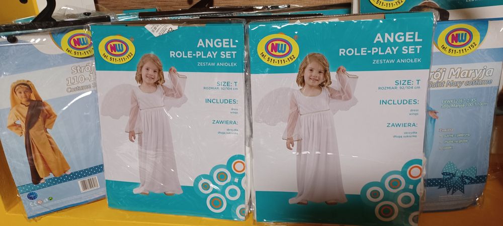 Strój Aniołka ze skrzydłami ładny zdobiony 98/104 rozmiar