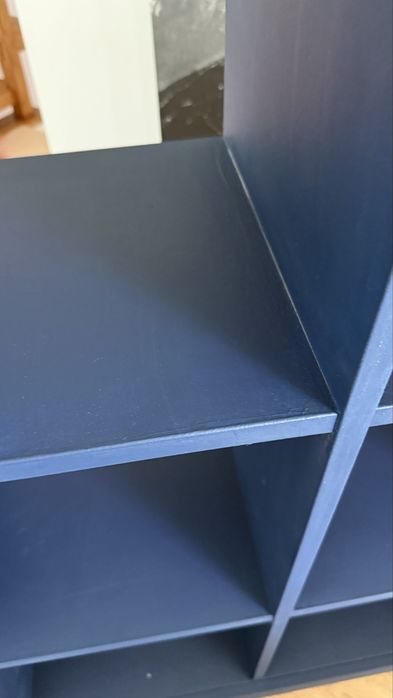 Estante ikea pintada de azul (era branca)