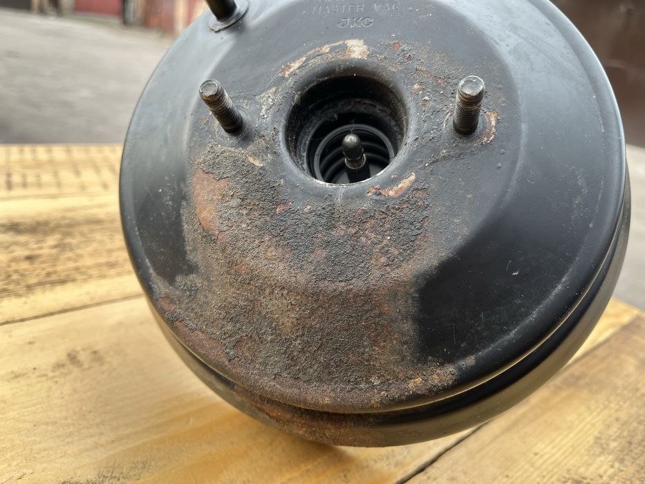 Підсилювач гальм Мазда 323f ba 1.5