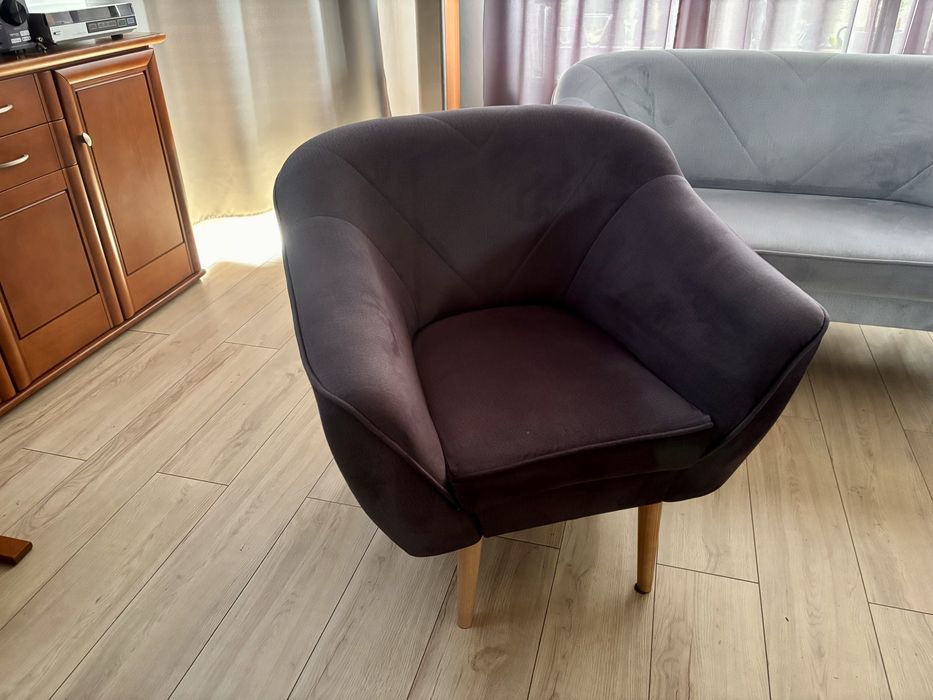 Wypoczynek wolnostojący na nóżkach- kanapa sofa i fotel - 3+2+1