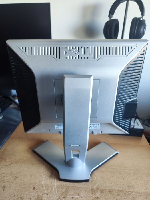 Monitor HP 19 polegadas + Monitor Dell 17