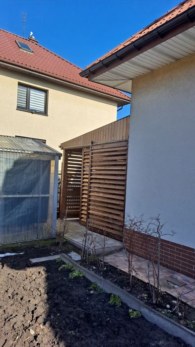 Odsprzedam wiatę garażową