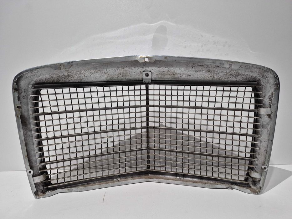 Mercedes W114/W115, 67-72 Grill atrapa chłodnicy zderzaka oryginalna