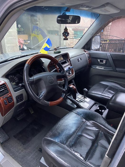 Мітсубісі паджеро вагон