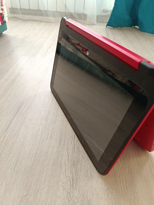 Ноутбук HP x360 310 G1-Celeron-N3540-2,16GHz-4Gb-DDR4, без хард диску