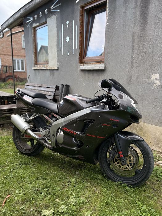 Продам Kawasaki ZX-6R обслужений, на повному ходу