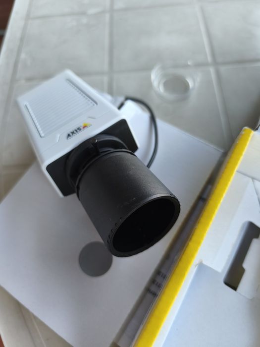 Câmera de vigilância AXIS M11