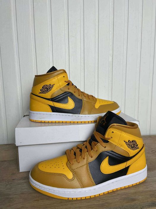 Buty Jordan 1 Mid Taxi org skórzane 40