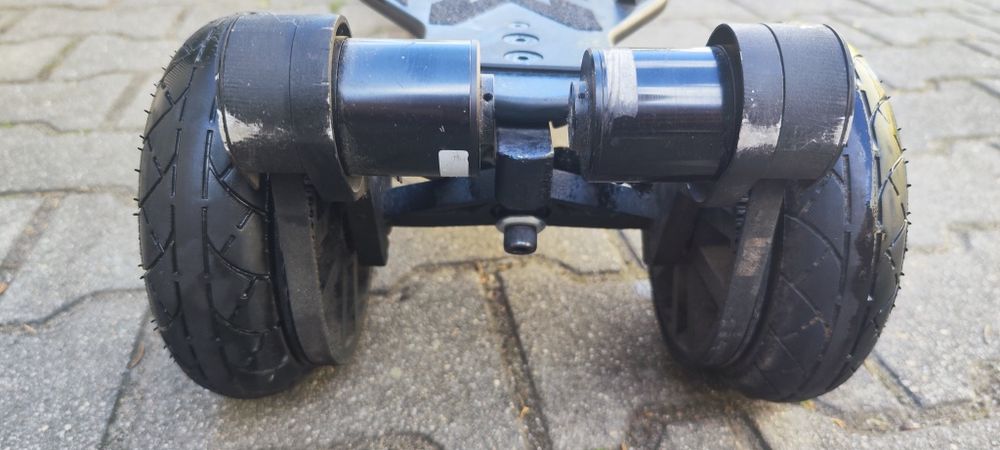 Longboard elektryczny Majestic