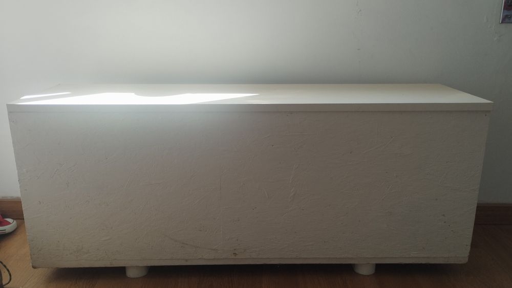 Banco / móvel com arrumação