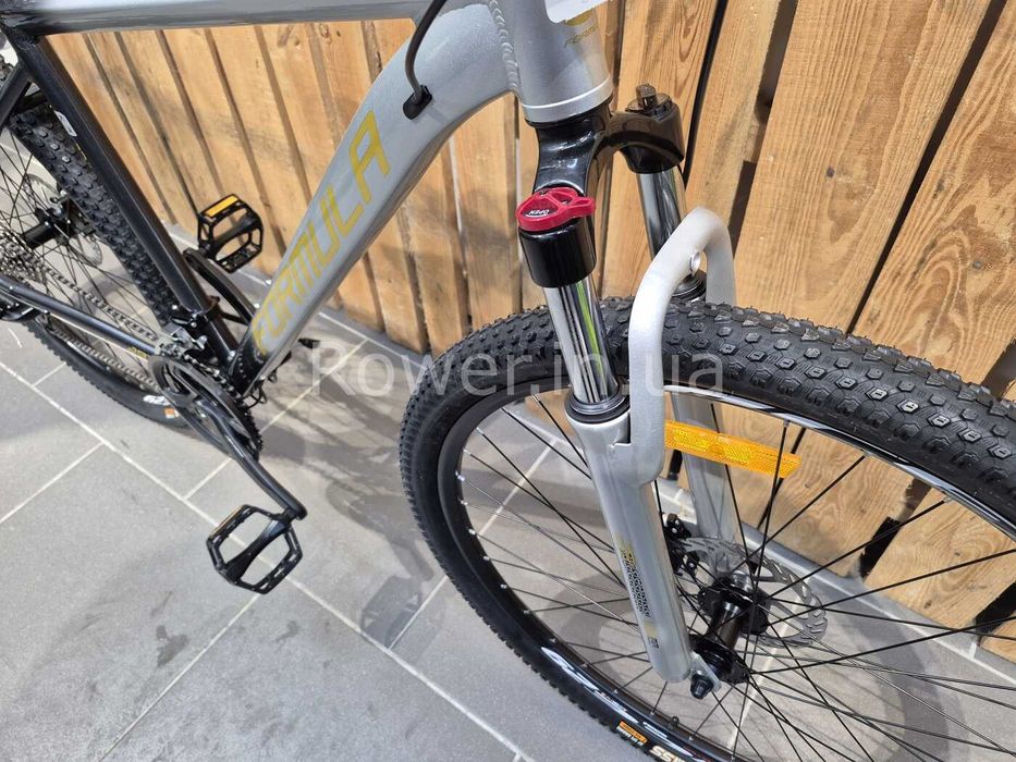 Алюмінієвий велосипед касета AL 27.5" Formula F-1 DD CS рама-18" срібл