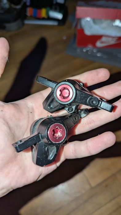 Тормознв колодки